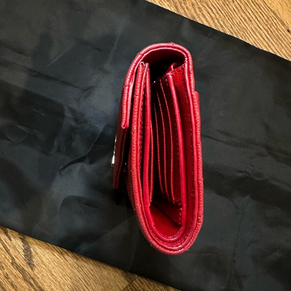 *sold* YSL CASSANDRE MATELASSÉ COMPACT TRI FOLD WALLET - Picture 8 of 12